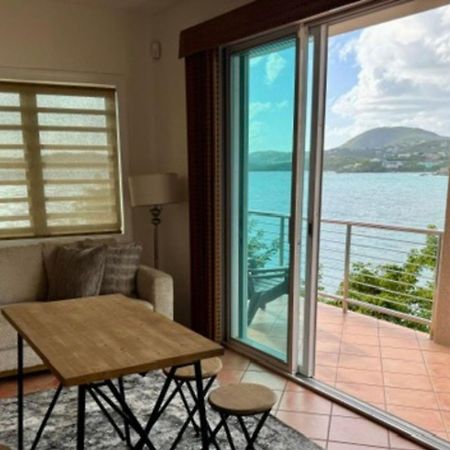 East End  Cottage At Oceanfront Villa With Pool מראה חיצוני תמונה