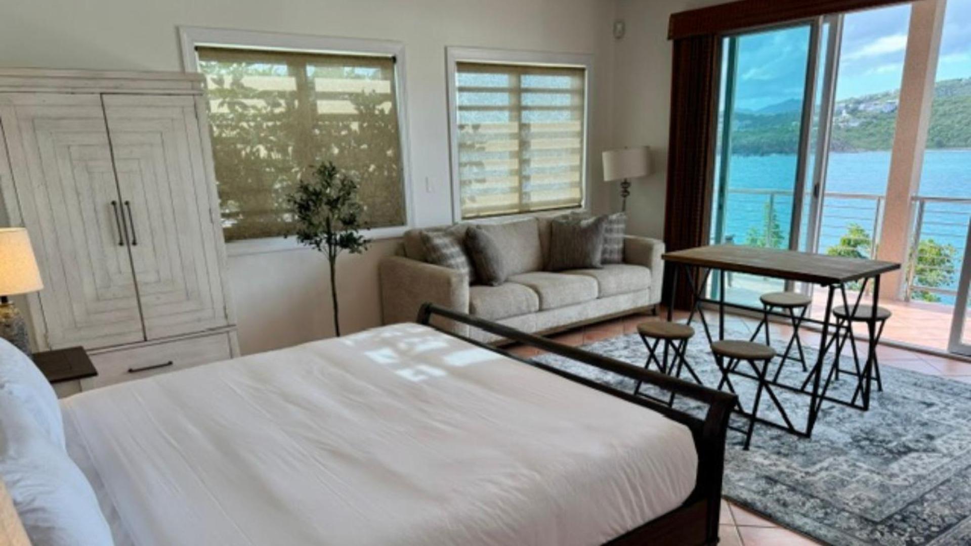East End  Cottage At Oceanfront Villa With Pool מראה חיצוני תמונה